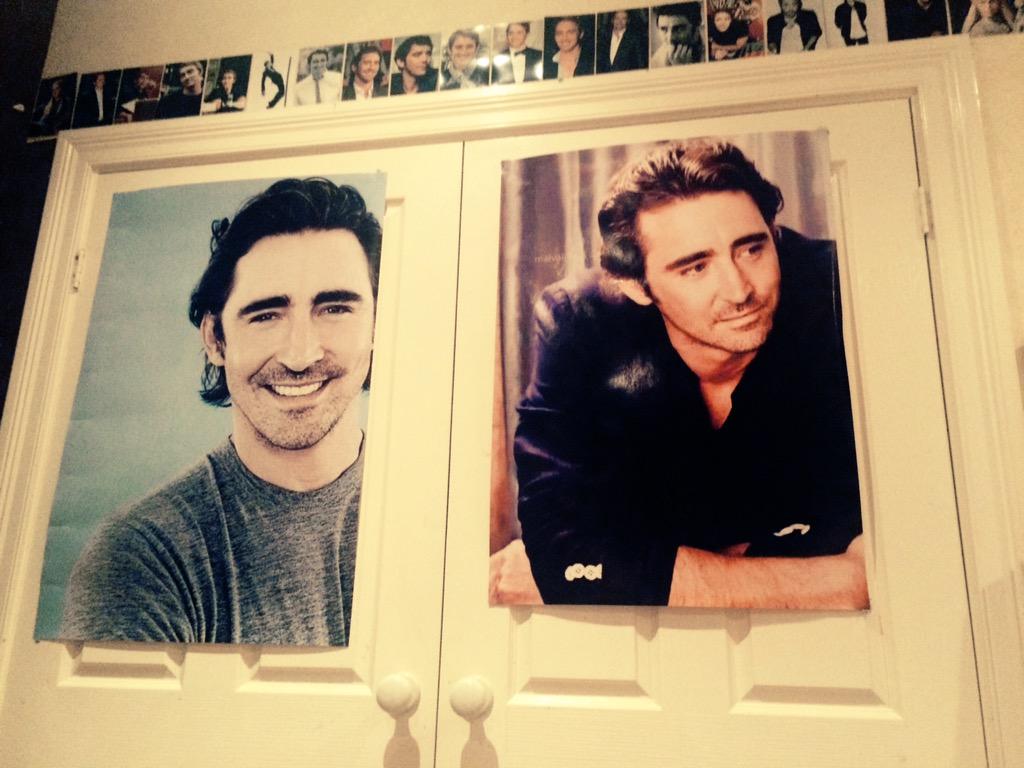 asdfghjklElves's tweet photo. It's passed 1am so I thought I might rearrange my room bc I can. #leepacewhathaveyoudone #wtf?hat? #hatsup #thrandy http://t.co/mev3itB2Hu