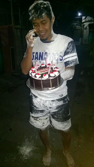 GBU lur :) "<a href="/Andre_Jaran/">#ThankYouKaesangKevinThohir</a>: Thanks surprise nya ora mudeng angger dino iki tambah tuo #Matursuwun "