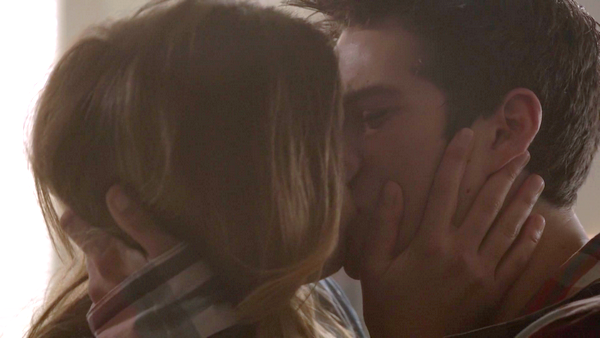 staliapack's tweet photo. Appreciation Tweet: Stiles and Malia 4x10 kiss 💖😍 #stalia #teenwolf http://t.co/ks0StzQnrj