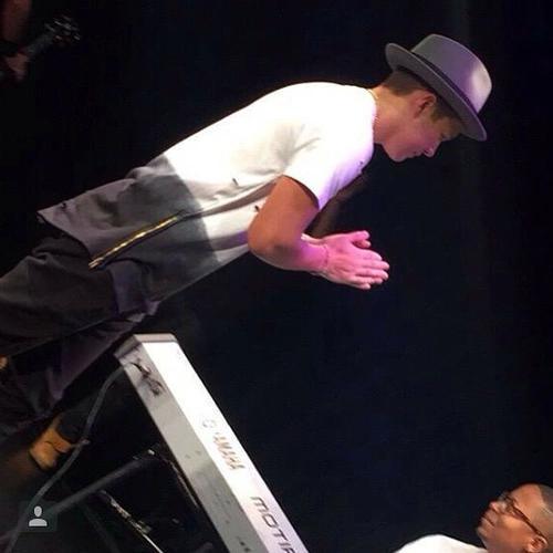 austintbh's tweet photo. praying for becstin picutes like http://t.co/79cGjtrPlJ