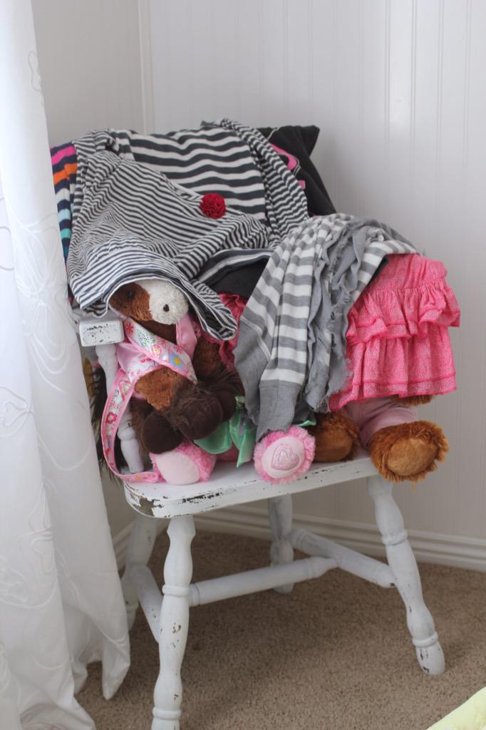 messy More Unique Thoughts