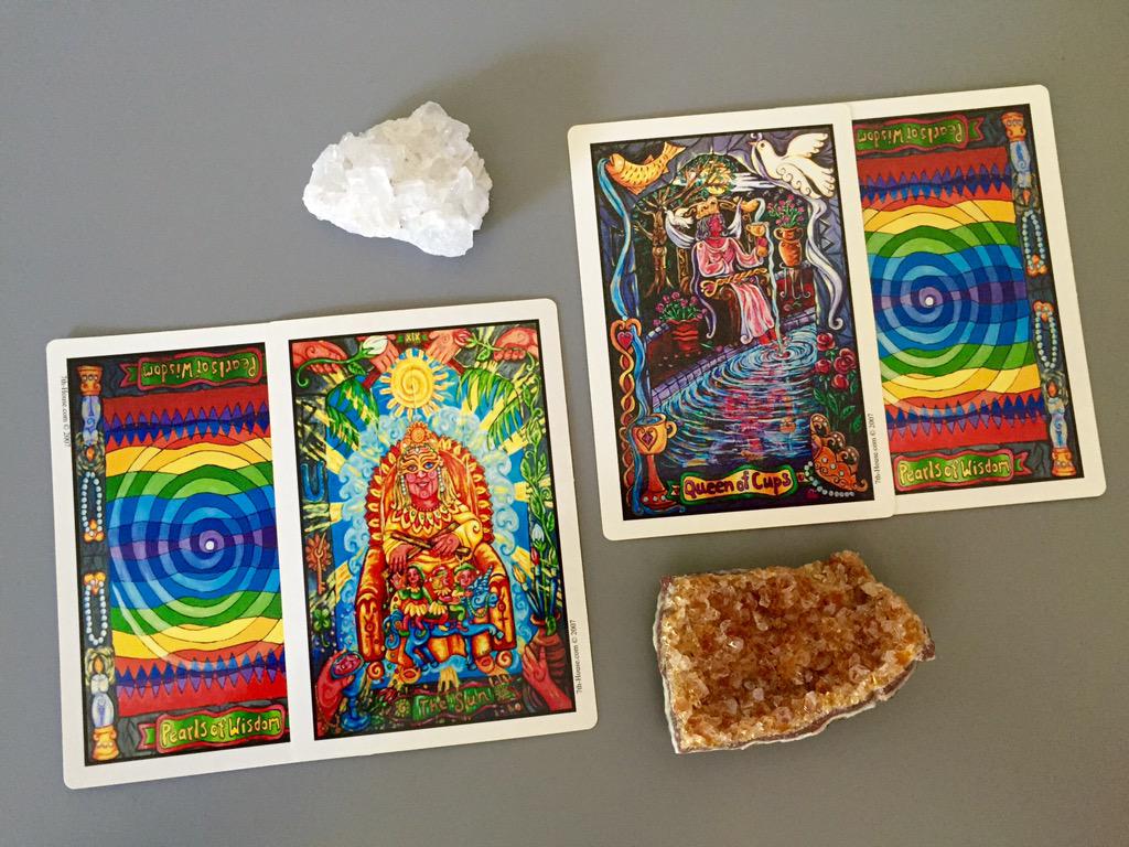 365TAROT's tweet photo. Come pick a card at http://t.co/22PM0nqzFY #thesun #queenofcups #tarot http://t.co/59ISMoCBvM