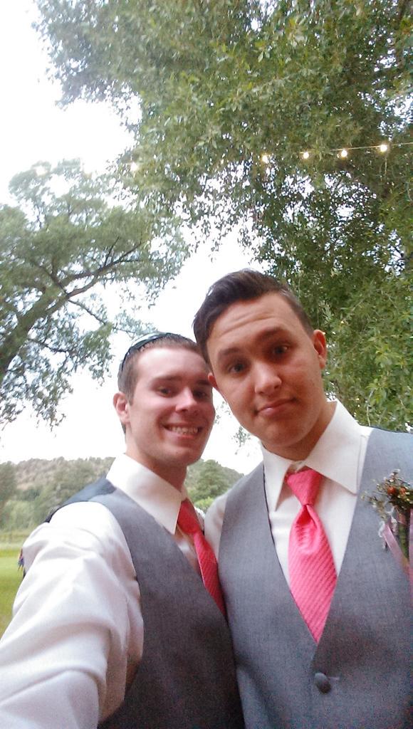 Fireboss5point0's tweet photo. Had a blast yesterday with my family and brother at Daymon s wedding #suitsonpoint http://t.co/qwcRd8U4HQ