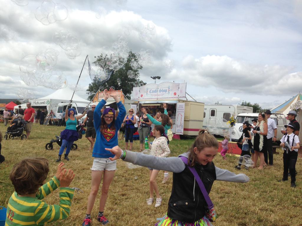 dawlishdiva's tweet photo. Great weekend at @Chagstock festival, great weather, great bands, fantastic vibe http://t.co/yrICcXrTr5
