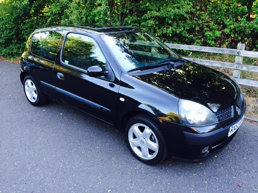 MSECartech's tweet image. 2003 (53) Renault Clio 1.2 Dynamique, 89,000 miles, just serviced and MOT'd. Black. Alloys. E/W, C/L, CD. £1295ono.