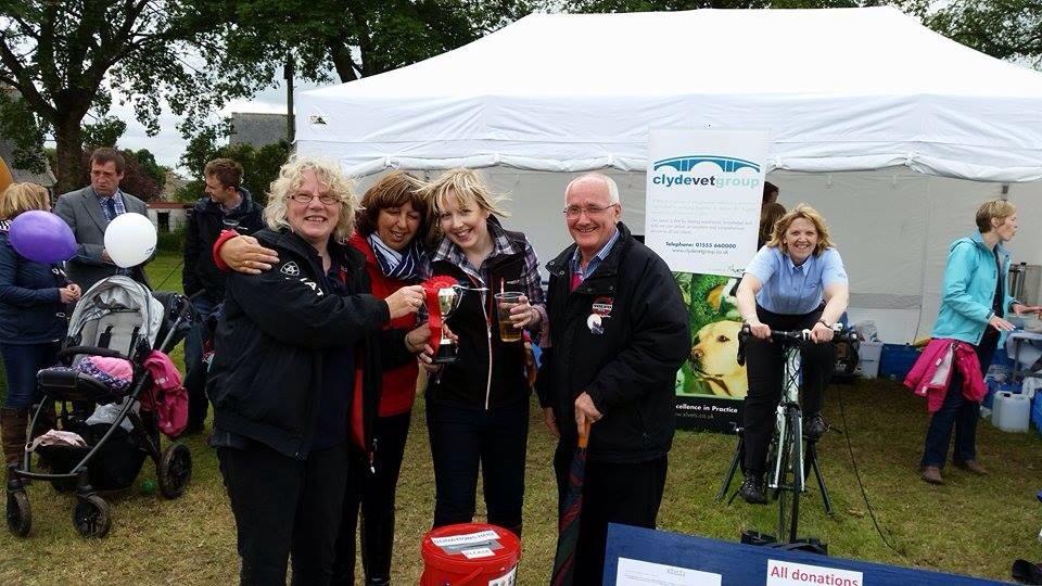 ClydeVetGroup's tweet photo. Great weekend @ biggar show this year where Clyde Vet Group won the trophy for best stand! http://t.co/bHuuwi6xNp