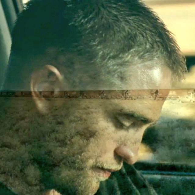 flying099's tweet photo. Such an amazing performance #TheRover #RobertPattinson “@socalmom2four #ReyRob http://t.co/HxuFeOZww9”