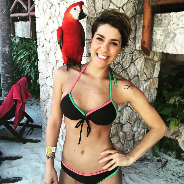 AztekGhost864's tweet photo. Mi bikini favorito es el de @murguiaregina
@HMesLunes #FinDeBikini @majocastrof @ivette_hdez @lambgarcia http://t.co/YKiGnFttpz