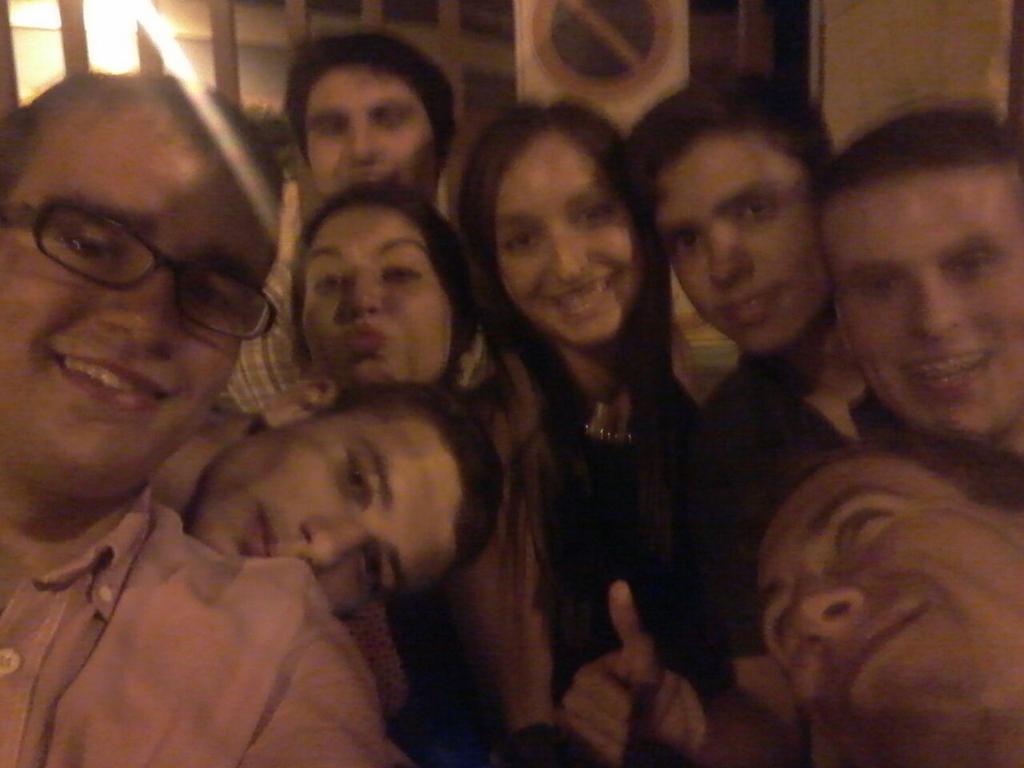 javierbordes's tweet photo. "Forever a long " jajaja http://t.co/r8b3WbTqhQ