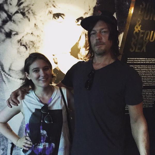 JillHarris69's tweet image. RT @oliviasentll 
@wwwbigbaldhead thank you so much for this. My new favorite photo. So nice meeting you!  #TWDFamily