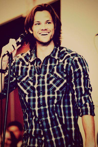 Happy Birthday, Jared Padalecki! All the best to you! Thank you with us! 