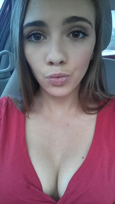 #SelfieSunday 😘 http://t.co/npcjhP23rw<a href="/tag/selfiesunday"class="tags">#SelfieSunday</a>