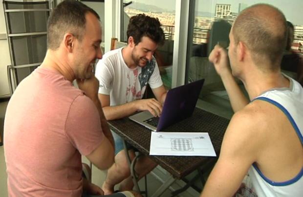 btvnoticies's tweet image. .@rent_elmusical i @billaboop, reconeguts amb els premis Creamedia de @barcelonactiva bit.ly/1IcxF2r