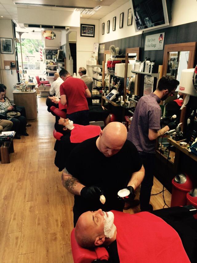 master_barbers's tweet photo. Busy workshop today @master_barbers #shaving @DRHarrisLondon thank you! @thebarberbash @GuruScissor #barbers http://t.co/QLfIpJOx97
