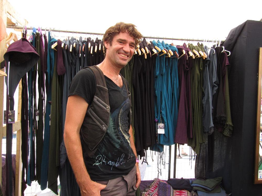 zipolita's tweet photo. Seen any Fairies at Vancouver Folk Festival? http://t.co/UNRGxrpd8p #fairies @FairiesPyjamas  #VFMF2015 #fairtrade http://t.co/KQvHOQRyro