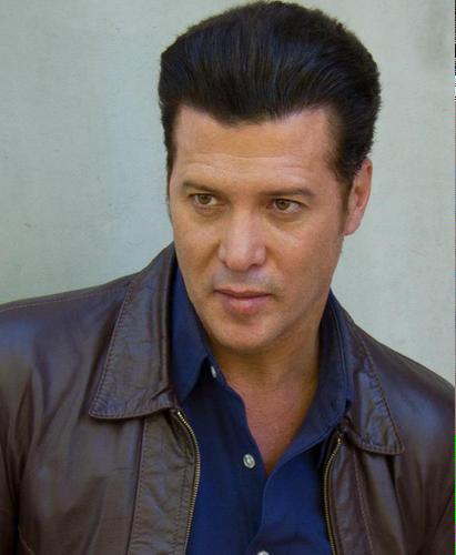 Happy 51st birthday to actor, Peter Dobson. 