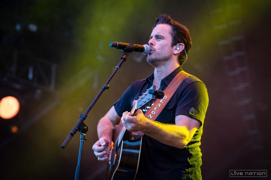 SaraNesti84's tweet photo. http://t.co/uAMEd8HVaw @CharlesEsten With @StephenSalyers @leegibsonmusic Tullahoma South Jackson Civic Center 19 Sep http://t.co/gt7ybNshcK