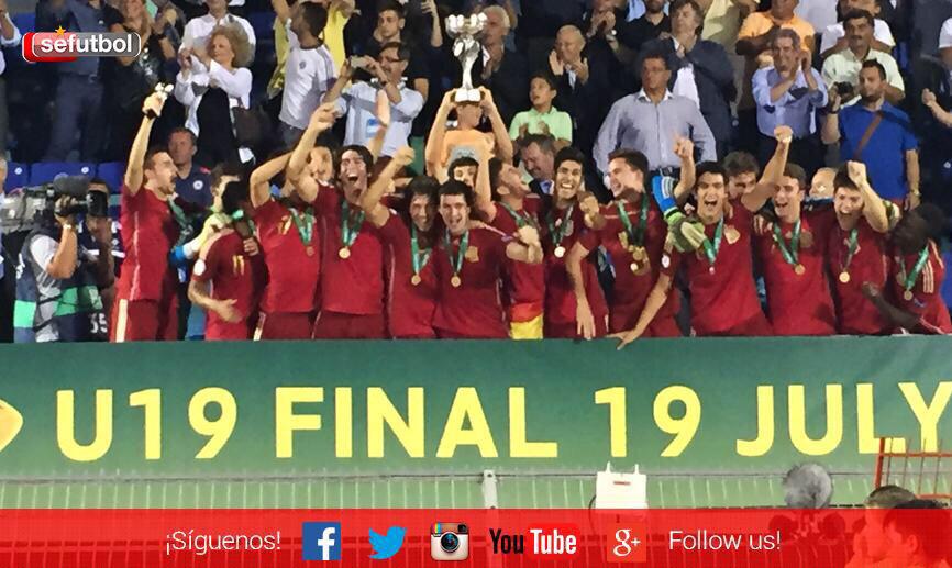 IkerCasillas's tweet photo. La @SeFutbol sub19 ya es campeona de europa!!! Enhorabuena jóvenes!! #U19EURO http://t.co/5uuguUJOwM
