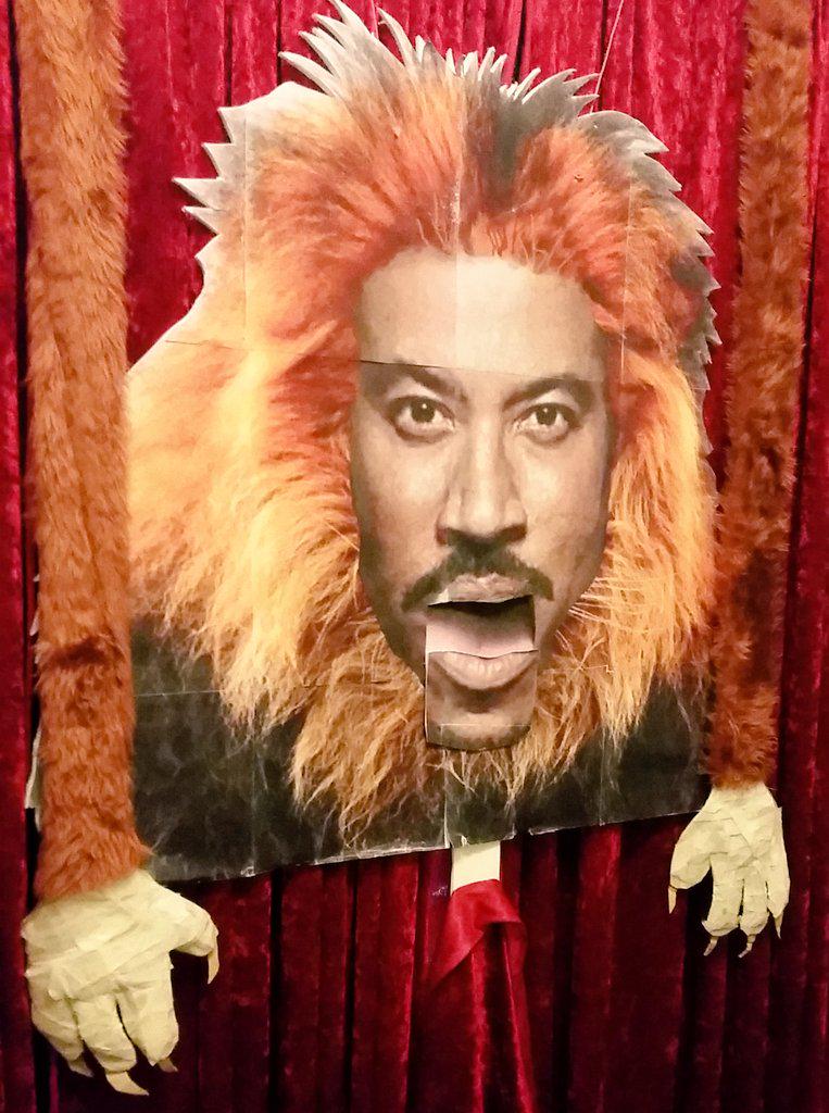 AccIainToGary's tweet photo. Lionel ( Lion-el, get it?) Got a bit of an airing at this week's rehearsal. http://t.co/uX9AeiK54r