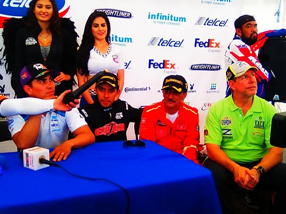 SuperCopa2019's tweet photo. En conferencia de prensa de todos los ganadores en #AgsFest http://t.co/StFJ9PrfQL