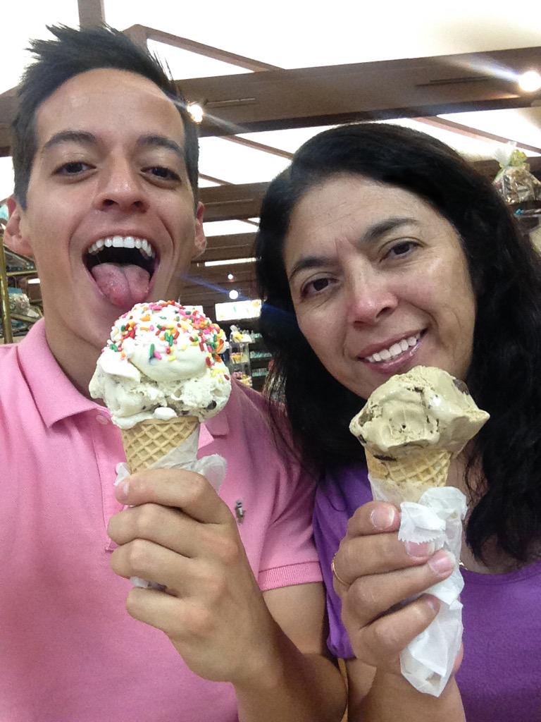 JoelLopezTweets's tweet photo. Sprinkles are for winners. #NationalIceCreamDay #sprinkles #mamallama #hoffmanschocolates http://t.co/dawtgEt3Em