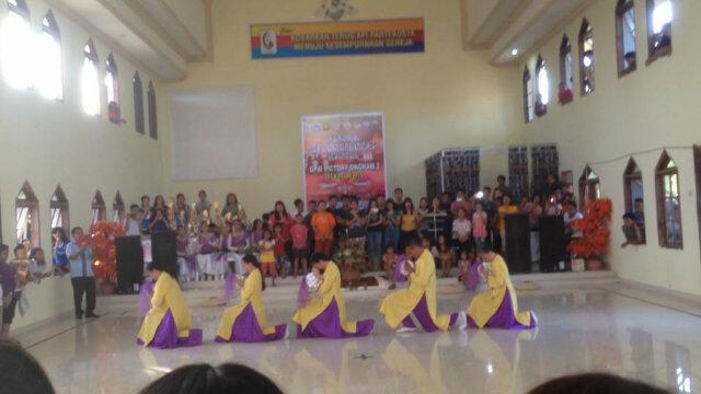 geraldchrys's tweet photo. Festival Rebana Benners at Ongkaw "Generasi penerobos" worship (Hillsong-Anchor) http://t.co/9E8oTdXJbA