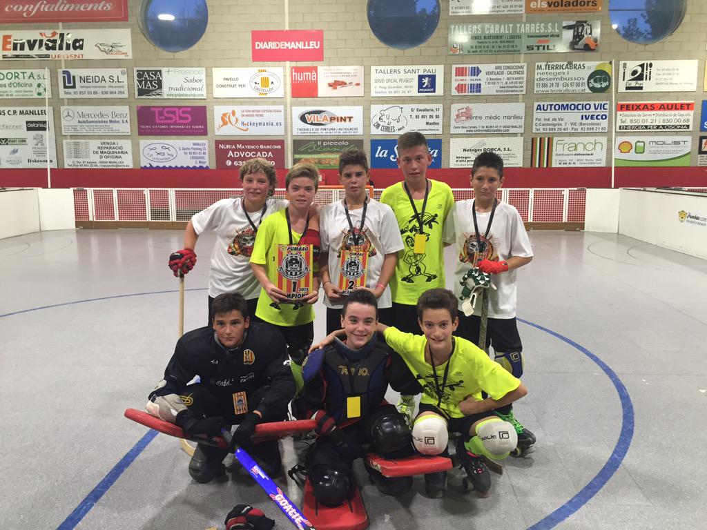 Esportivitat entre els finalistes de la categoria benjamí, ahir a la tarda!! #3x3cpmanlleu2015