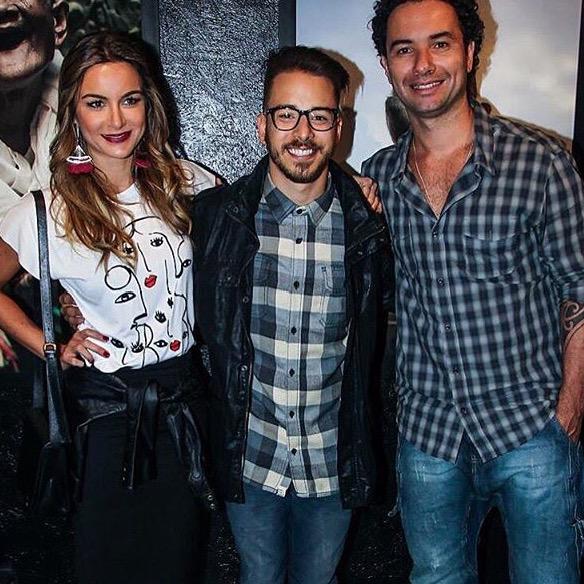 SJOficial's tweet photo. + Junior e amigos na #ExpoFaces. #JuniorLima http://t.co/11JpAaLGH2