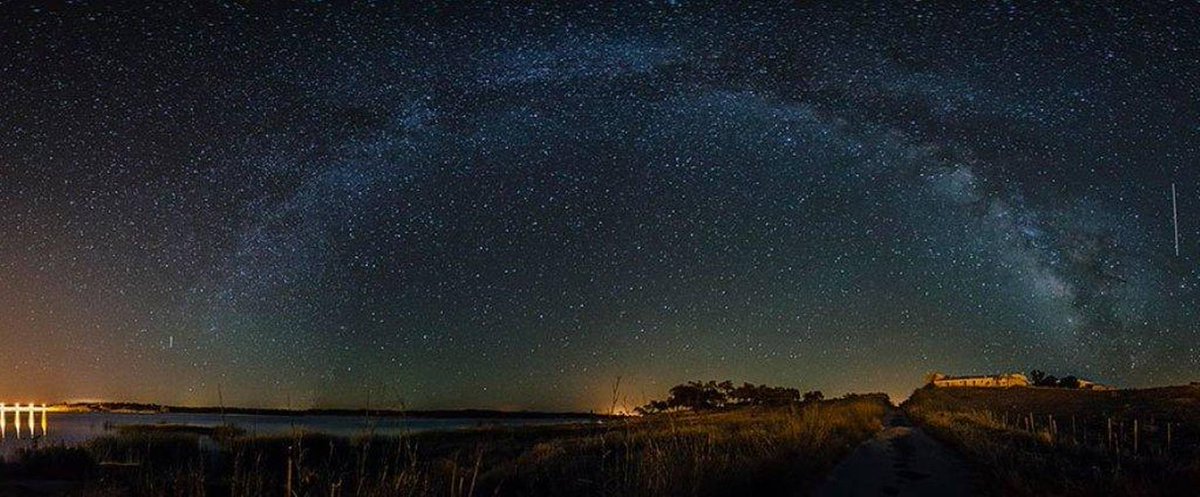 ComparteElAuto's tweet photo. Fotógrafo portugués capta hermosas imágenes de las estrellas en cámara lenta →http://t.co/ucMZT6O7mt http://t.co/VA1JwrHduR