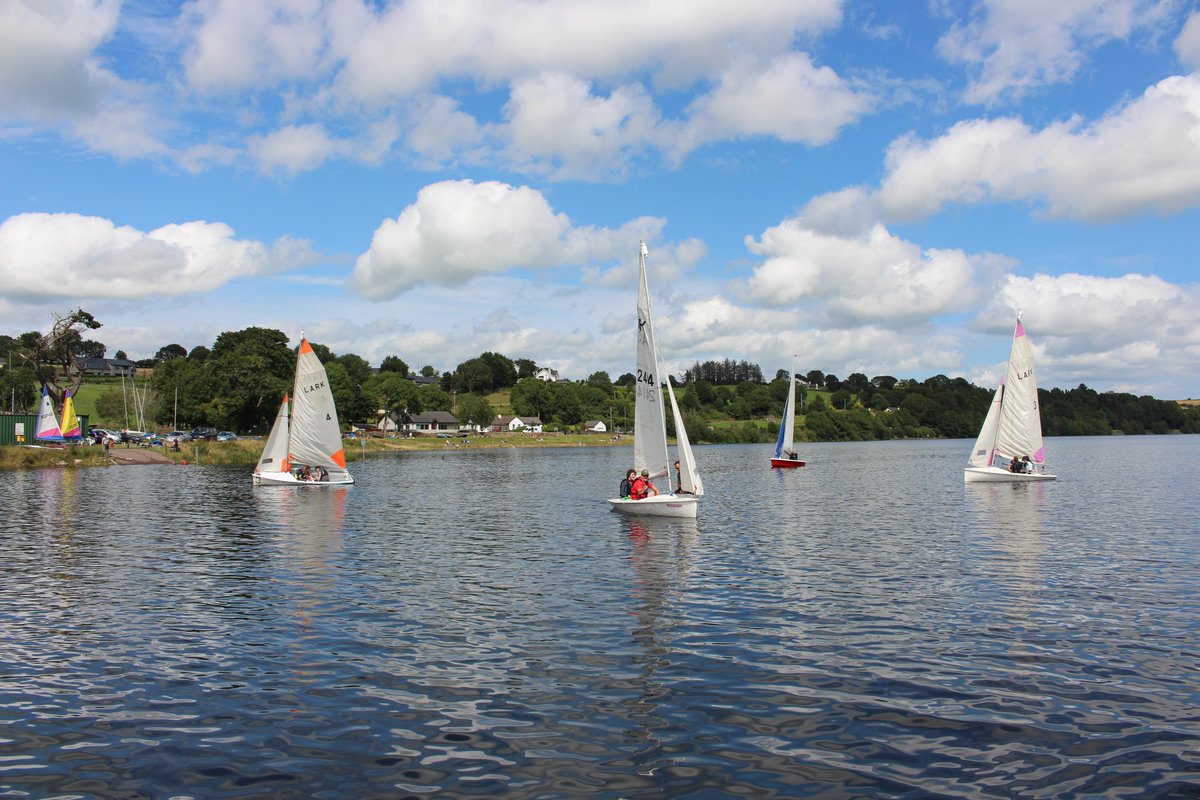 A very pleasant afternoon on Inniscarra Lake today.  Summer is back :) 
#sailing #cork