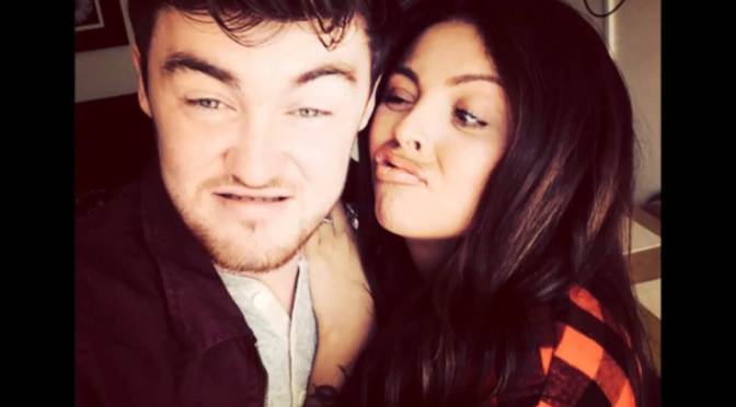 maximumpop's tweet image. AW! @Jake_Rixton and @LittleMix's Jesy have gotten engaged! &amp;lt;3 bit.ly/1OpClAQ