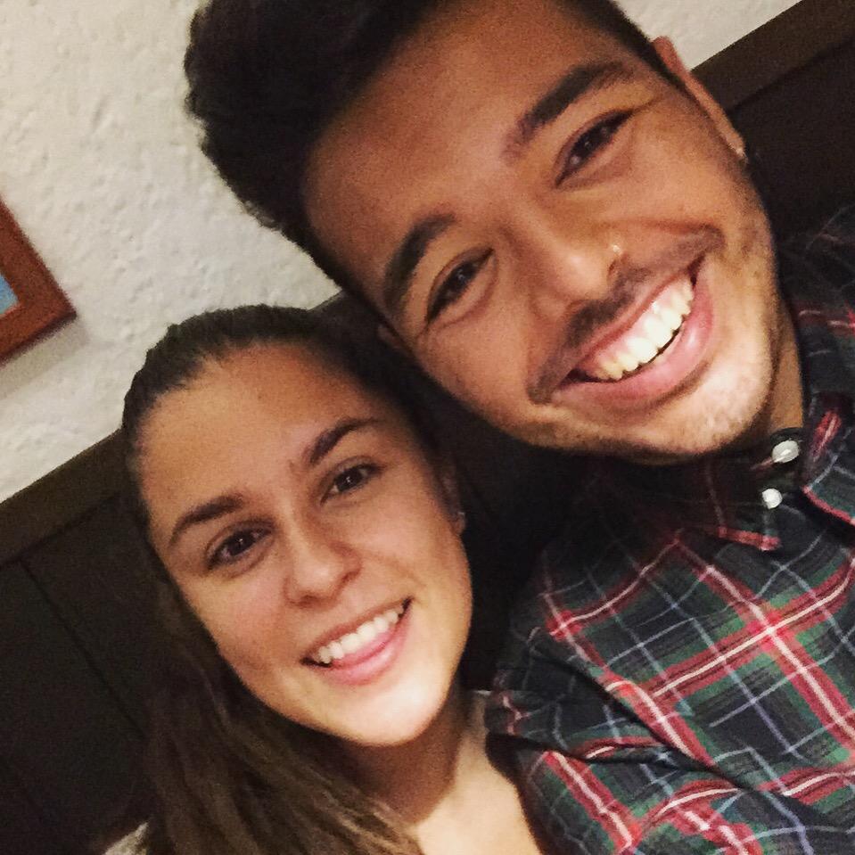 ivanjimenez___'s tweet photo. Siempre rodeado de gente buena ✌️ @IruneMedrano http://t.co/BTtl4f8KWd