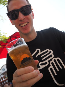 awesomemitten's tweet image. Never Too Much Beer in #Marquette (Yes, another #MittenTrip #MiBeer story) buff.ly/1MaKKZS (@highfivethreads)