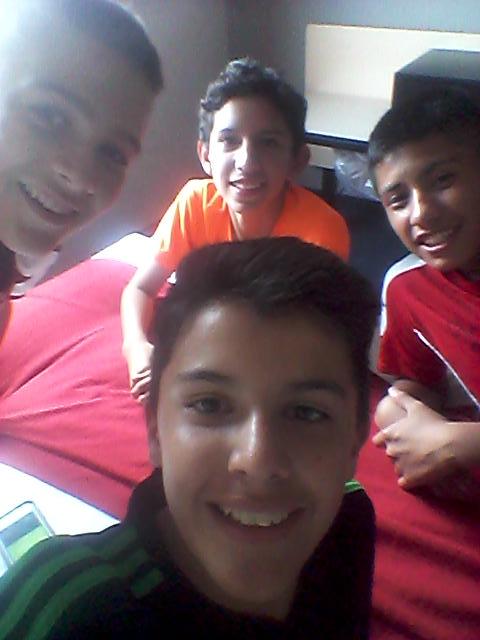 crnachoes's tweet photo. #PiojoMeteme http://t.co/SvBITvgQMm