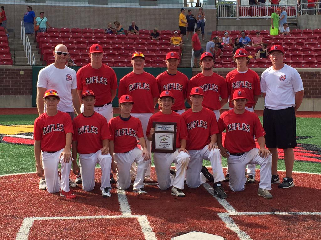 riflesbaseball's tweet photo. Rifles bring home the hardware🏆⚾️ @DiamondSportsPr http://t.co/zFDcG3PU8T