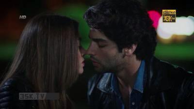 imeneim's tweet photo. Bugün Asli ve Eren aşk @SukruOzyildiz @kedivelisi #AsliEren #Aslen #TatliKucukYalancilar #TatlıKüçükYalancılar http://t.co/Jj42k59kGC