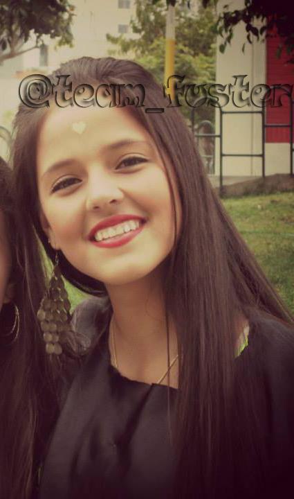 team_fuster's tweet photo. luciana eres tan linda ♥ , siempre te apoyare por que eres una gran persona ♥♥ , nunca dejes de sonreír ♥ tq http://t.co/84MtRkkFD9