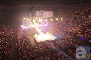 Kmp 5th幕張イベントホール 6000人 7th横浜アリーナ 100人 Ssa14冬ライブ 200人 の合計キャパが約人 10th西武ドームが人 西武ドームだけでほぼ3会場の合計に匹敵とか凄すぎる Http T Co Sptz0gbcrt