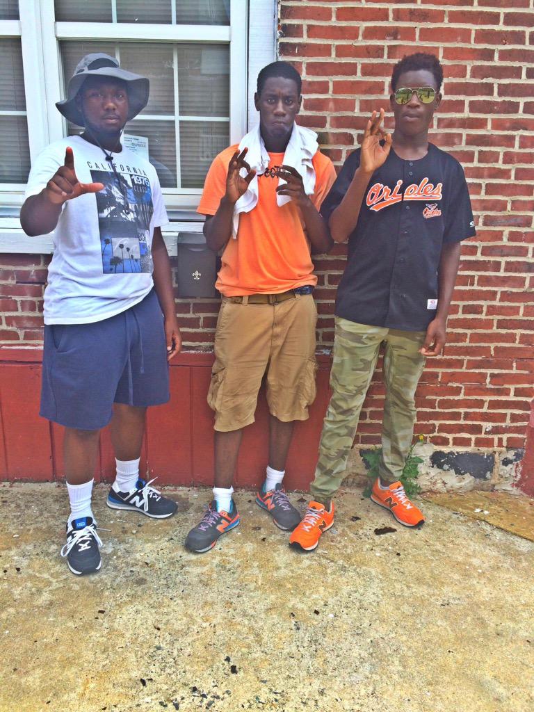 QuiseTheChow's tweet photo. #BlowCity 😎 #PopBlock ⛽️ http://t.co/aI33cXQrYy