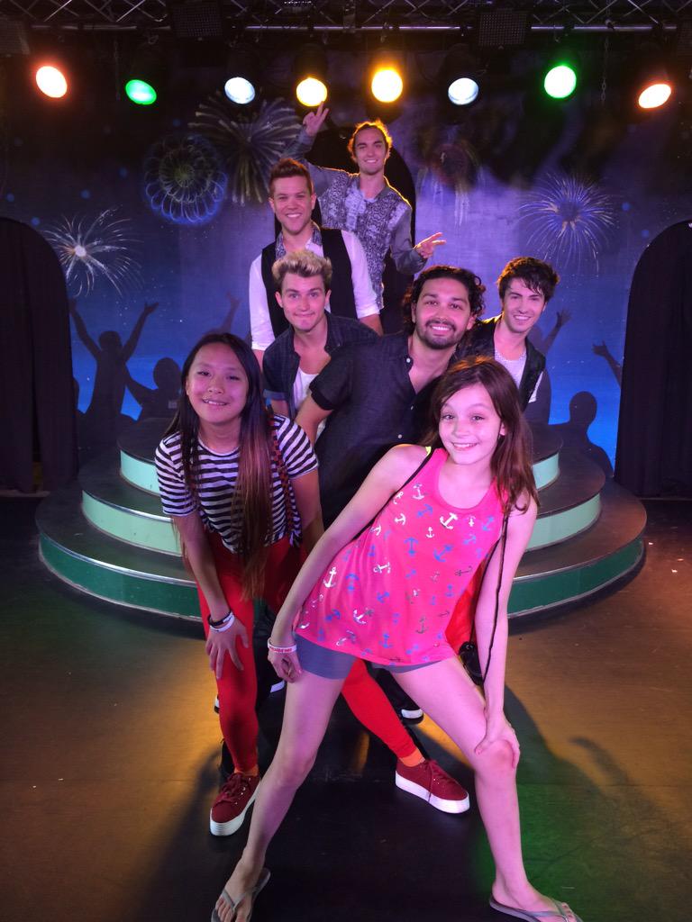 kayla_banna's tweet image. #1DT👊🏻