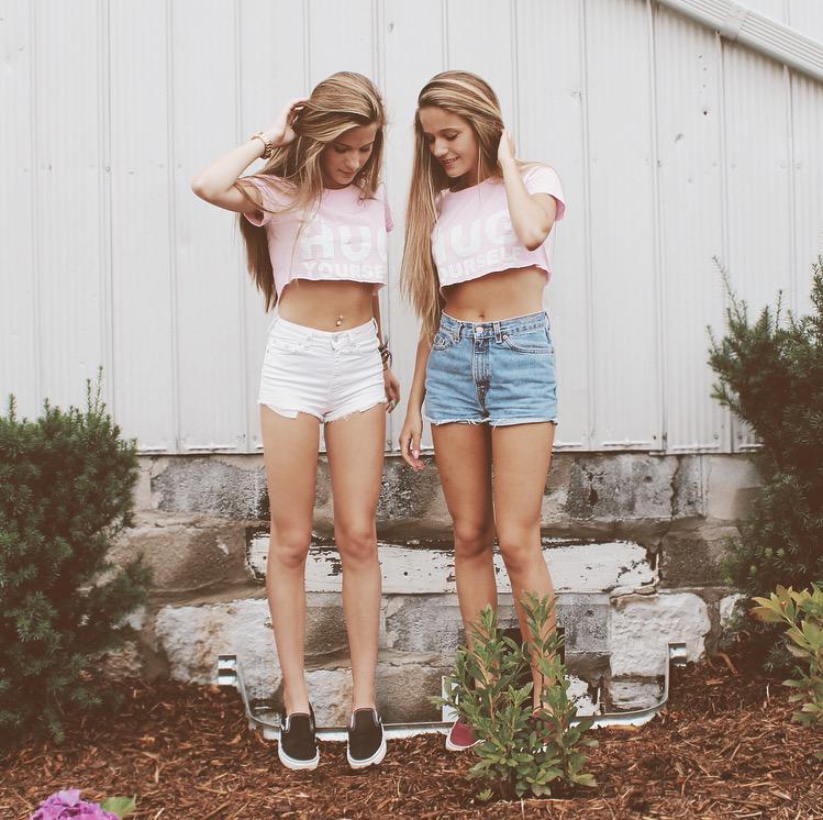 freehugsapparel's tweet photo. Summer's almost over 😔 grab your @freehugsapparel tees while it's still warm out! http://t.co/PWNZh9TUo0 http://t.co/5qnjpHu0rZ