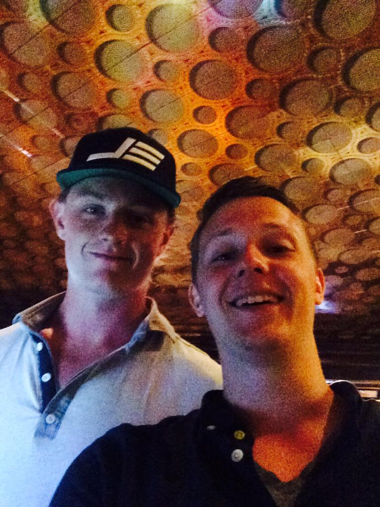 ivanpolipas's tweet photo. just chillen with @Jack_Eichel11 http://t.co/7egHvnzFUY