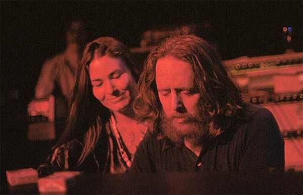  Happy  Birthday to Keith Godchaux  