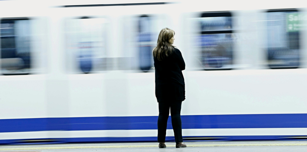 elEconomistaes's tweet photo. #Madrid tendrá abono transportes a 20 euros para menores de 26 desde octubre http://t.co/Rej9BvhLaw http://t.co/vIjhzuhRM2