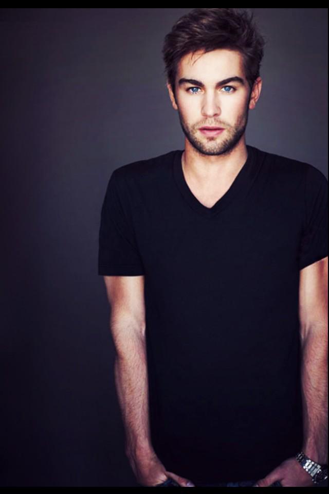 Happy birthday to an awesome Chace Crawford !    
