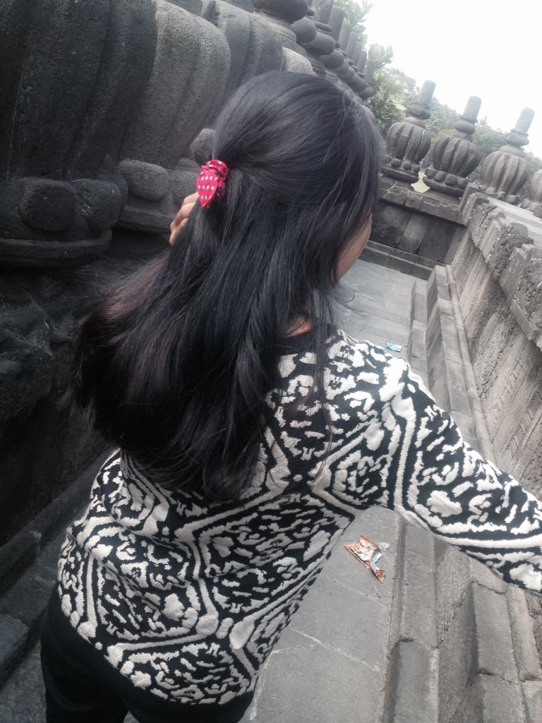 Apriananingrum's tweet photo. @shefiralusy http://t.co/IAJDEZoIVO