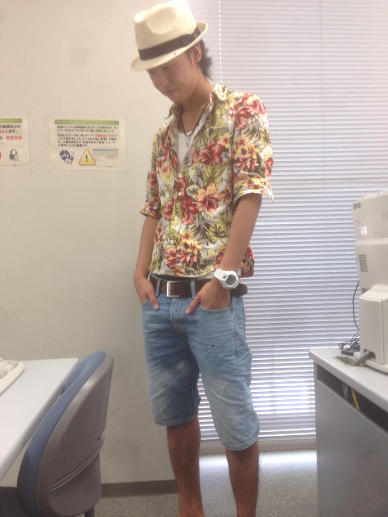 uhouhoppy's tweet photo. @Maeda_Nozomi 僕の今日のコーディネートです！！評価おねがいします！🙋 http://t.co/B1TSBIAMGS