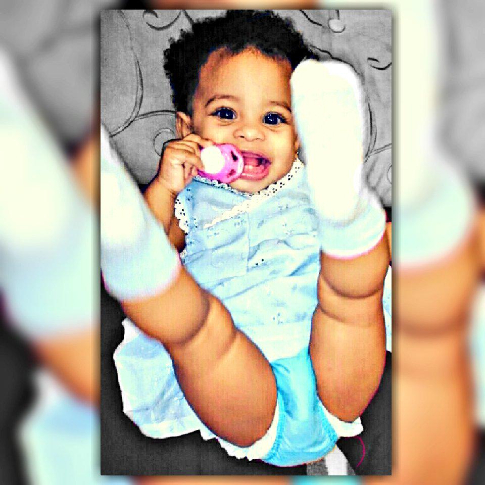 biia__99's tweet photo. Um amor que Deus me deu, Um presente que o mesmo concedeu, Meu bebê ! 😻💘#PrimaAma #PrimaCuida #PrimaMima #PrimaPrtge http://t.co/Cp90LhgGzk