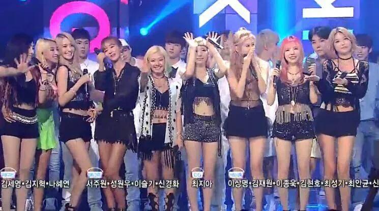 xpastelYoona's tweet photo. @Taeyeonee_ss @Tippafany @GGTaengoo_Ent @teayeon89_ss @xfcxkx @xhyoHyogi our #Party6thWin yeaay! -highfive u all- kk http://t.co/CEDOcdV0iQ
