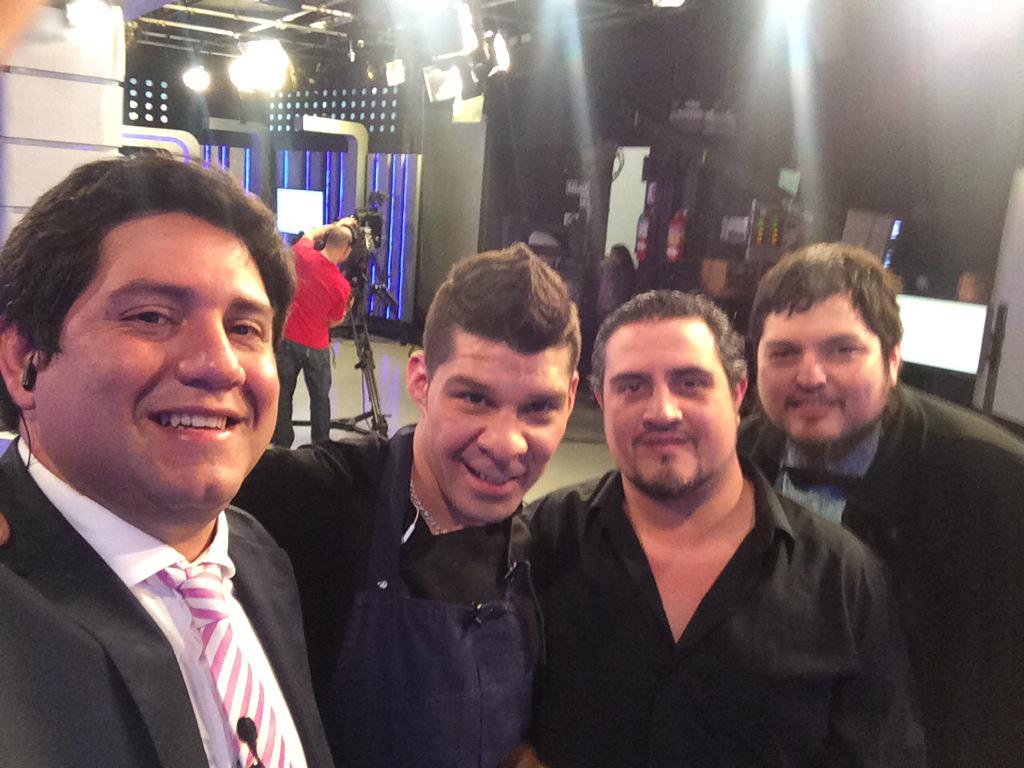 <a href="/CASAL_DAMIAN/">Damian Casal</a> <a href="/tongabartender/">Tonga Rodriguez ®</a> @robertofunesu #nochemeconfunde #nochesmias #music #Djs @RodriguezTraversoDjs